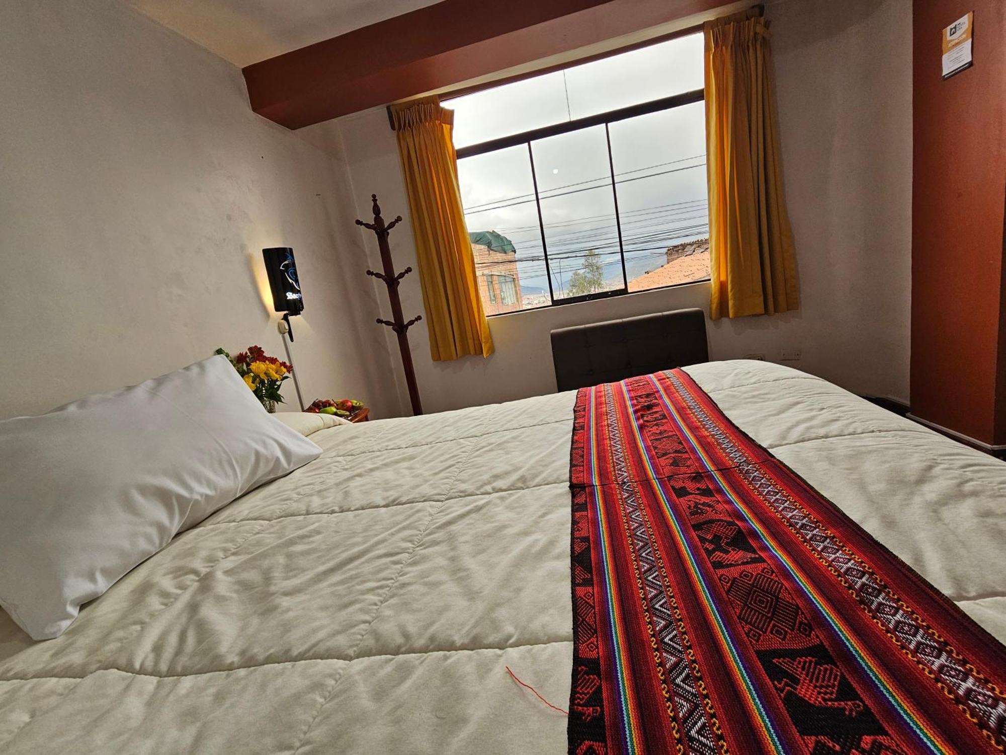 Hostal Con Vista A La Ciudad Santa Ana Куско Экстерьер фото